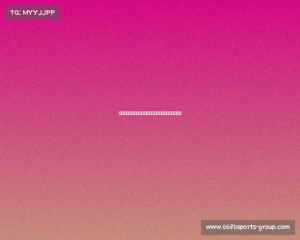 惊悚画面!唐治平精神崩溃街边暴走,摇头晃脑行为失控 惊悚画面!唐治平精神崩溃街边暴走,摇头晃脑行为失控